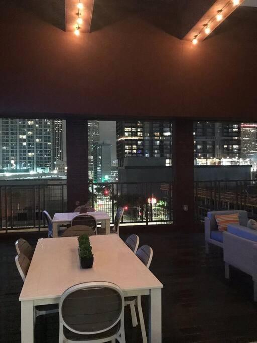 Luxury Apartment Close To Everything W Free Parking 5 Хьюстон Экстерьер фото