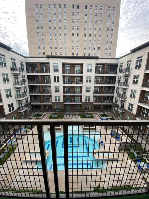 Luxury Apartment Close To Everything W Free Parking 5 Хьюстон Экстерьер фото